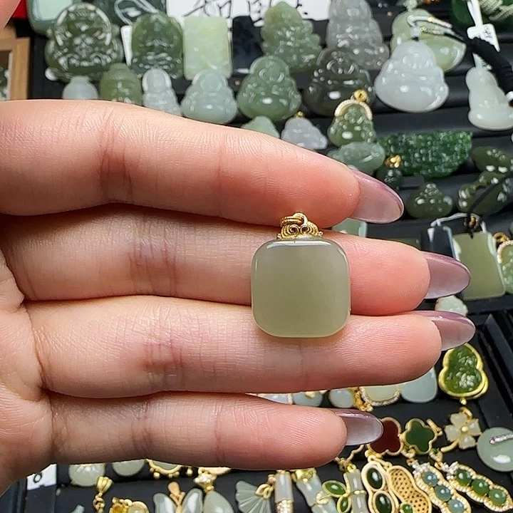 颈饰银S925镶嵌和田玉