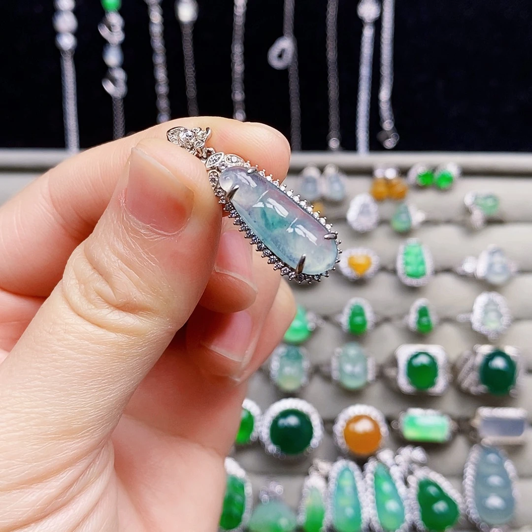 翡翠银S925镶嵌颈饰豆子