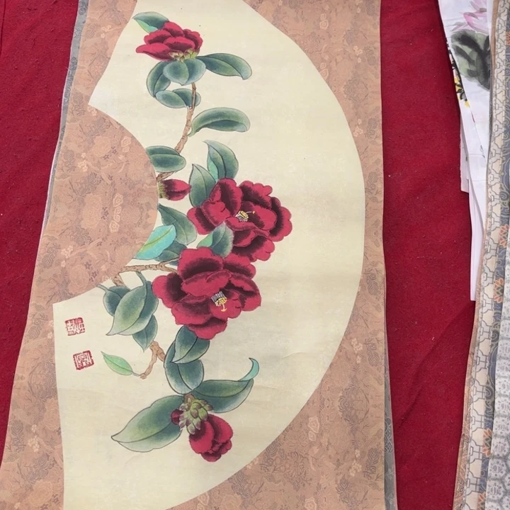 国画花鸟的翅膀和翅膀都是