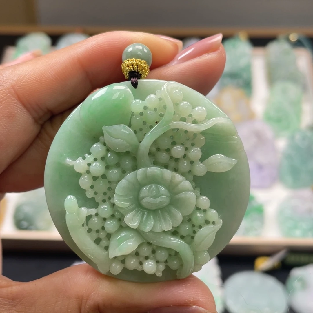 翡翠吊坠(不含链)未镶嵌