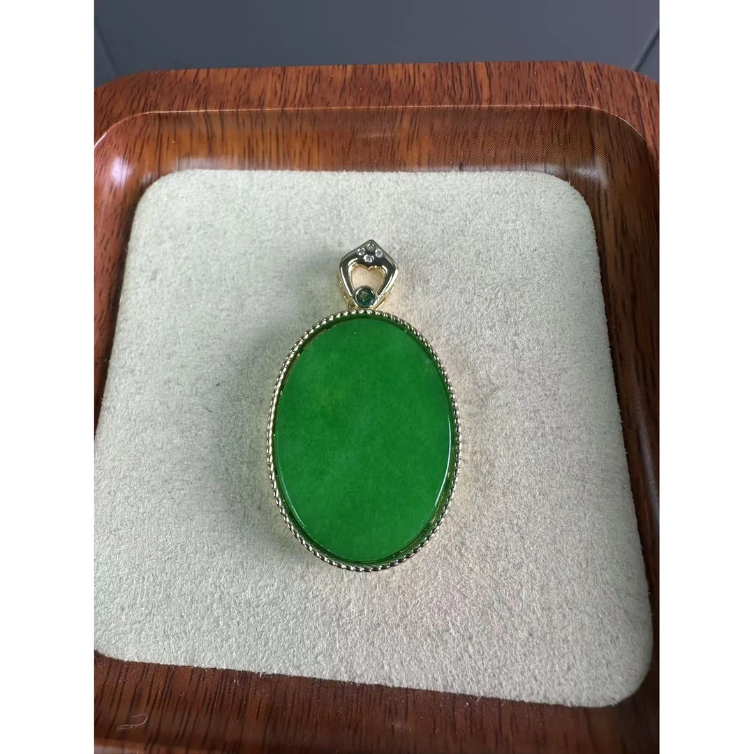 翡翠设计款14k椭圆形圆牌吊坠