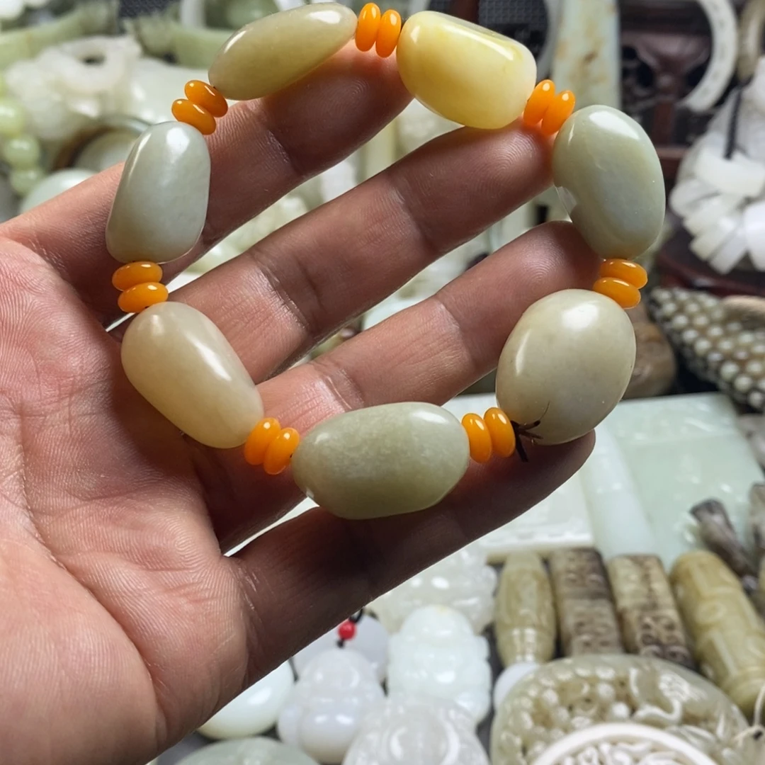 和田玉（糖玉）未镶嵌颈饰