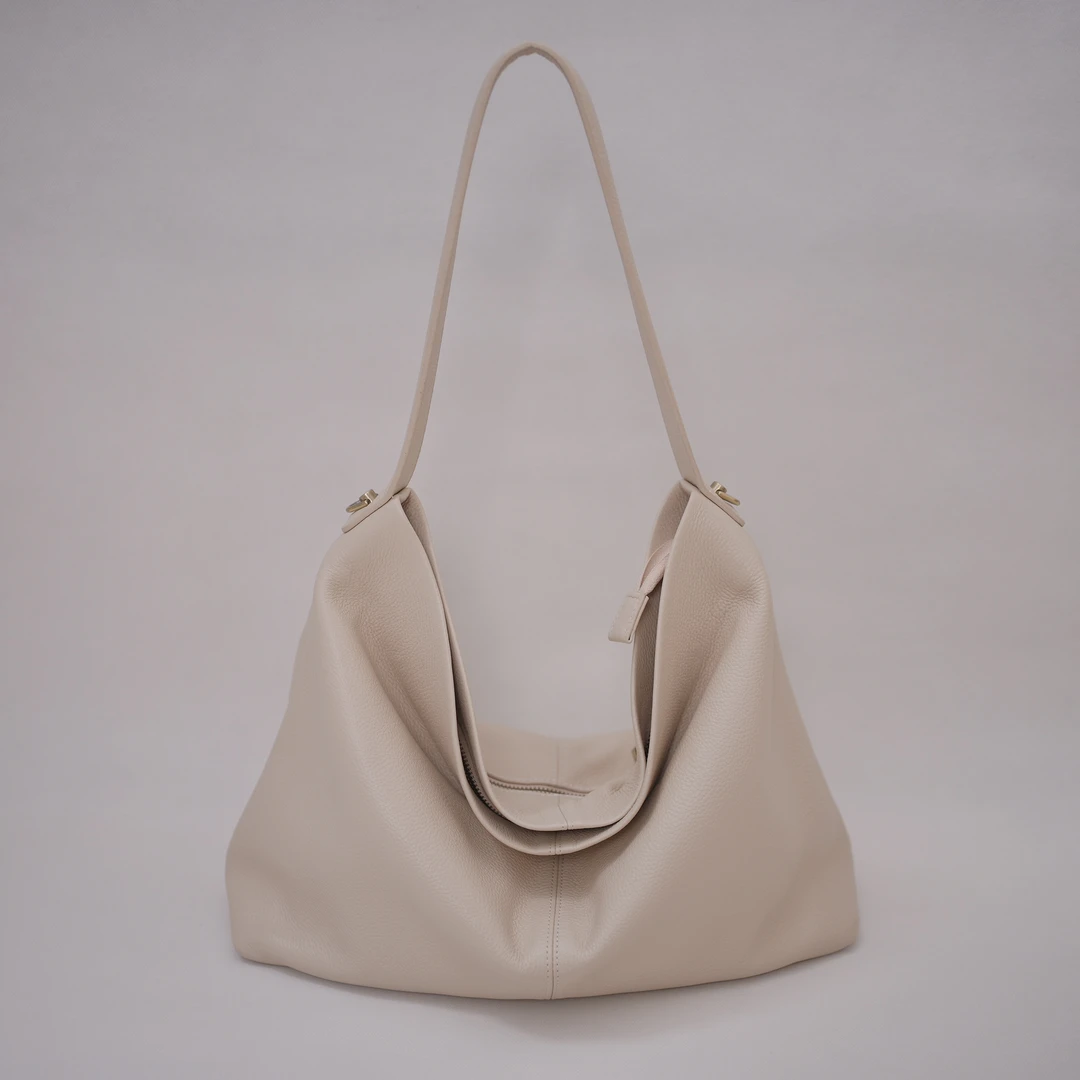 小号原创设计头层牛皮韩版黑色通勤百搭休闲单肩斜挎休闲包纯色