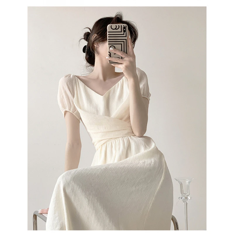 夏季新款法式茶歇连衣裙子女收腰显瘦温柔甜美温柔风泡泡袖小白裙