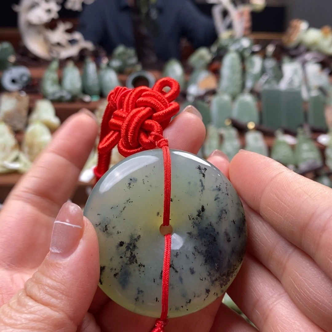 蛇纹石玉未镶嵌挂件