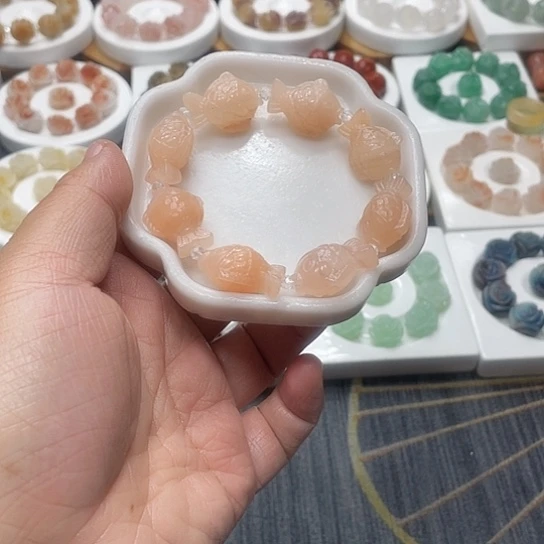 石英质玉（非洲翠）合金手串