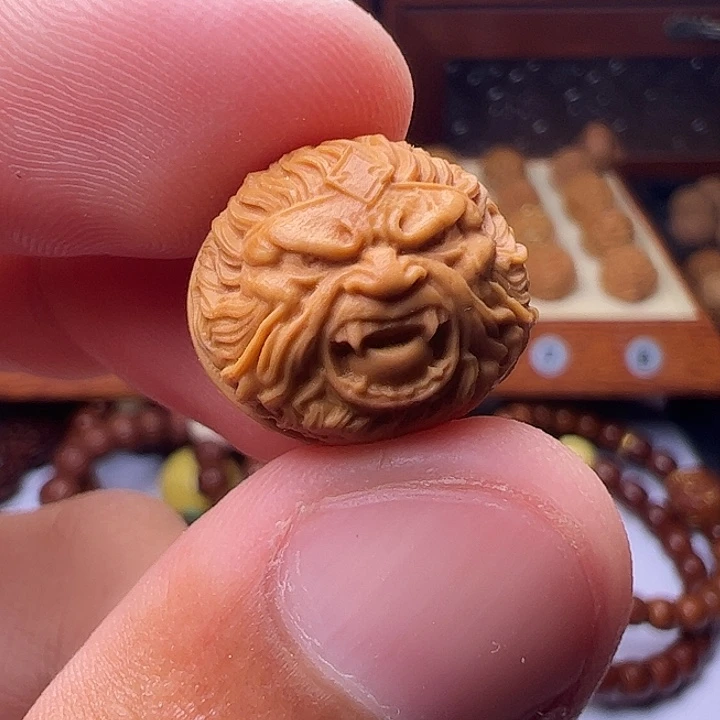 猴头核桃吊坠精工双面大圣16