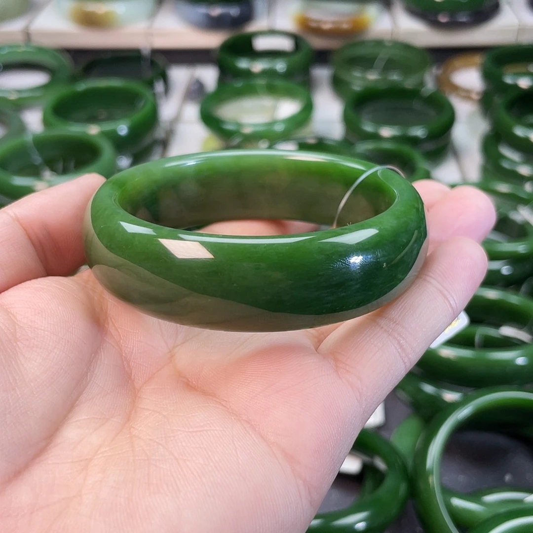 和田玉（碧玉）手镯未镶嵌
