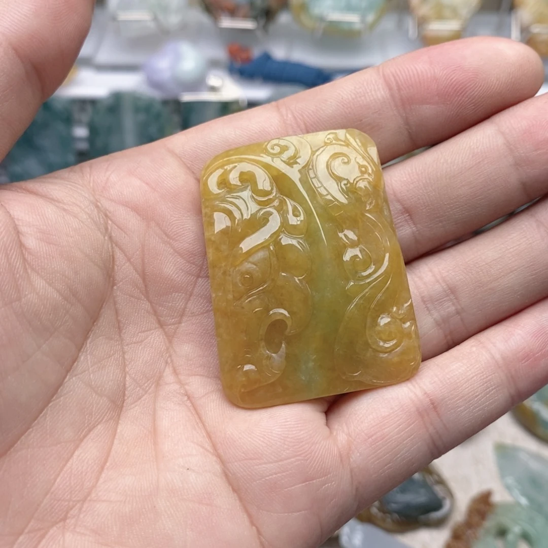 阿***昊翡翠未镶嵌颈饰缅甸翡翠玉挂件A货