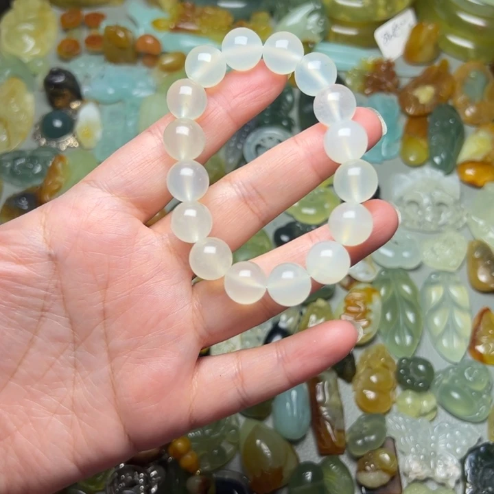 蛇纹石玉未镶嵌微瑕