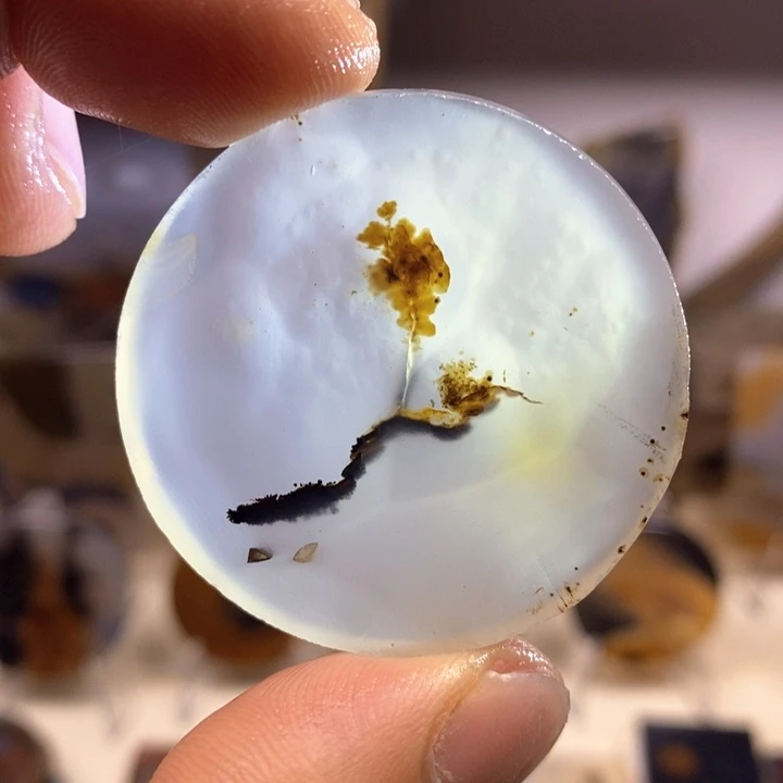 玛瑙/玉髓颈饰未镶嵌