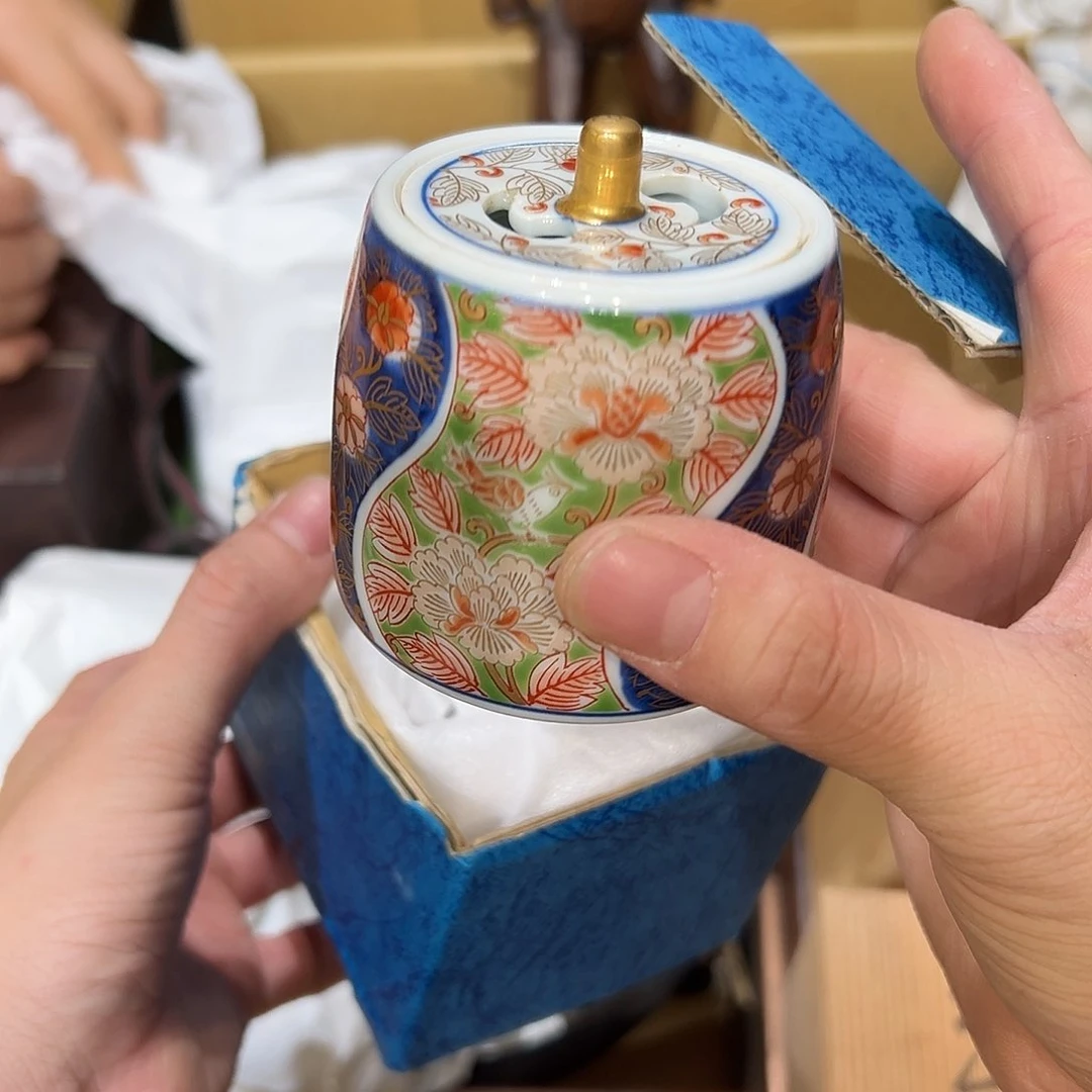 瓷器周边默认瑕疵1