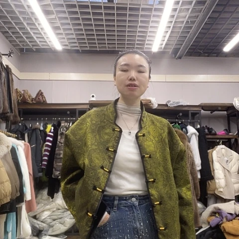 好看好看一点衣服