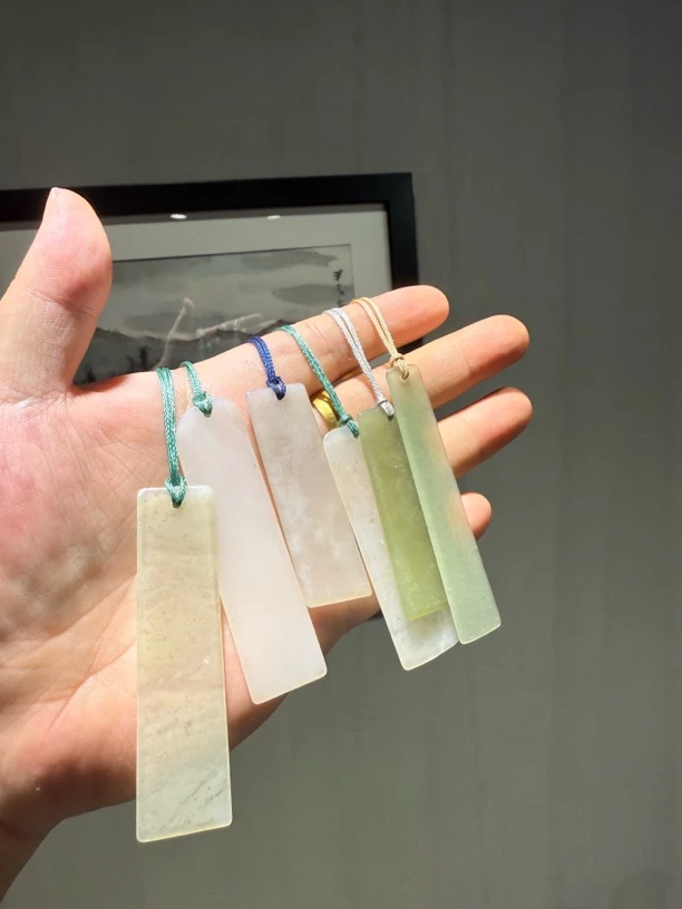 和田玉精美玉书签