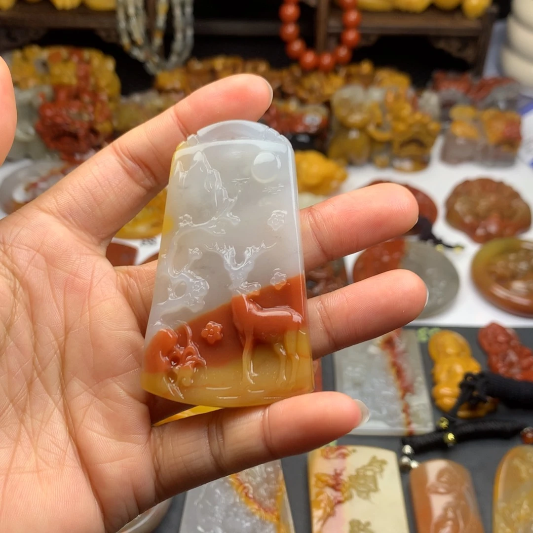 石英质玉（黄龙玉）挂件未镶嵌