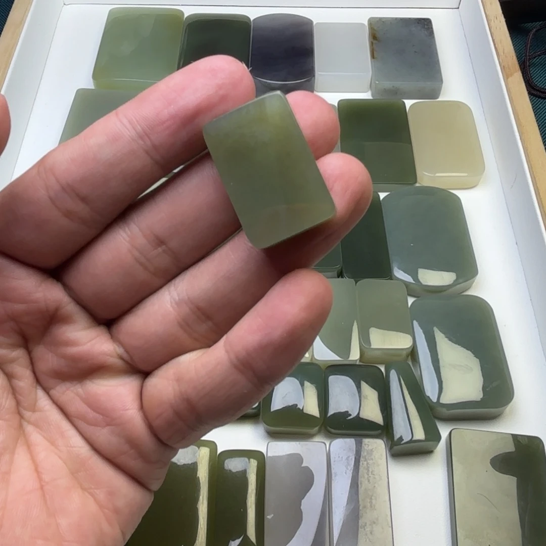 和田玉未镶嵌颈饰111111111111