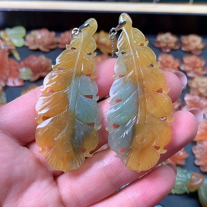 未镶嵌蛇纹石玉耳饰