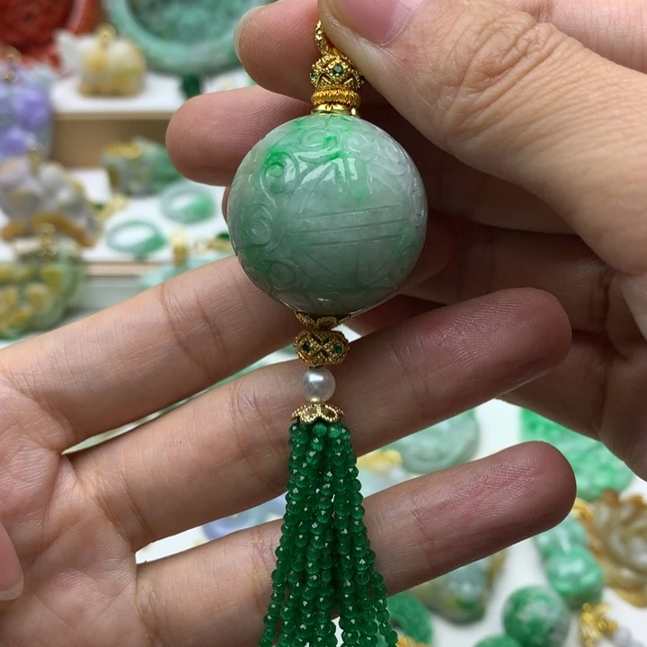 颈饰未镶嵌翡翠翡翠