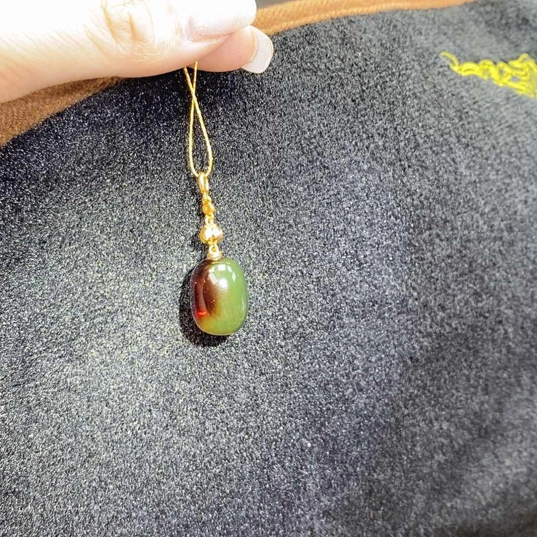 琥珀未镶嵌裸石成品