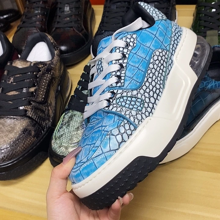 杰***）真皮天蓝色气垫38码