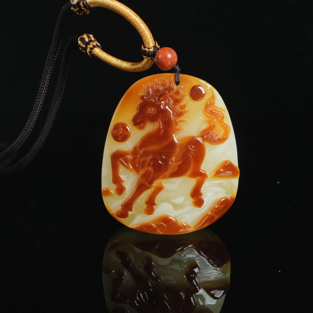 M5072 马到成功 附证书 60*53*24mm 50.79g