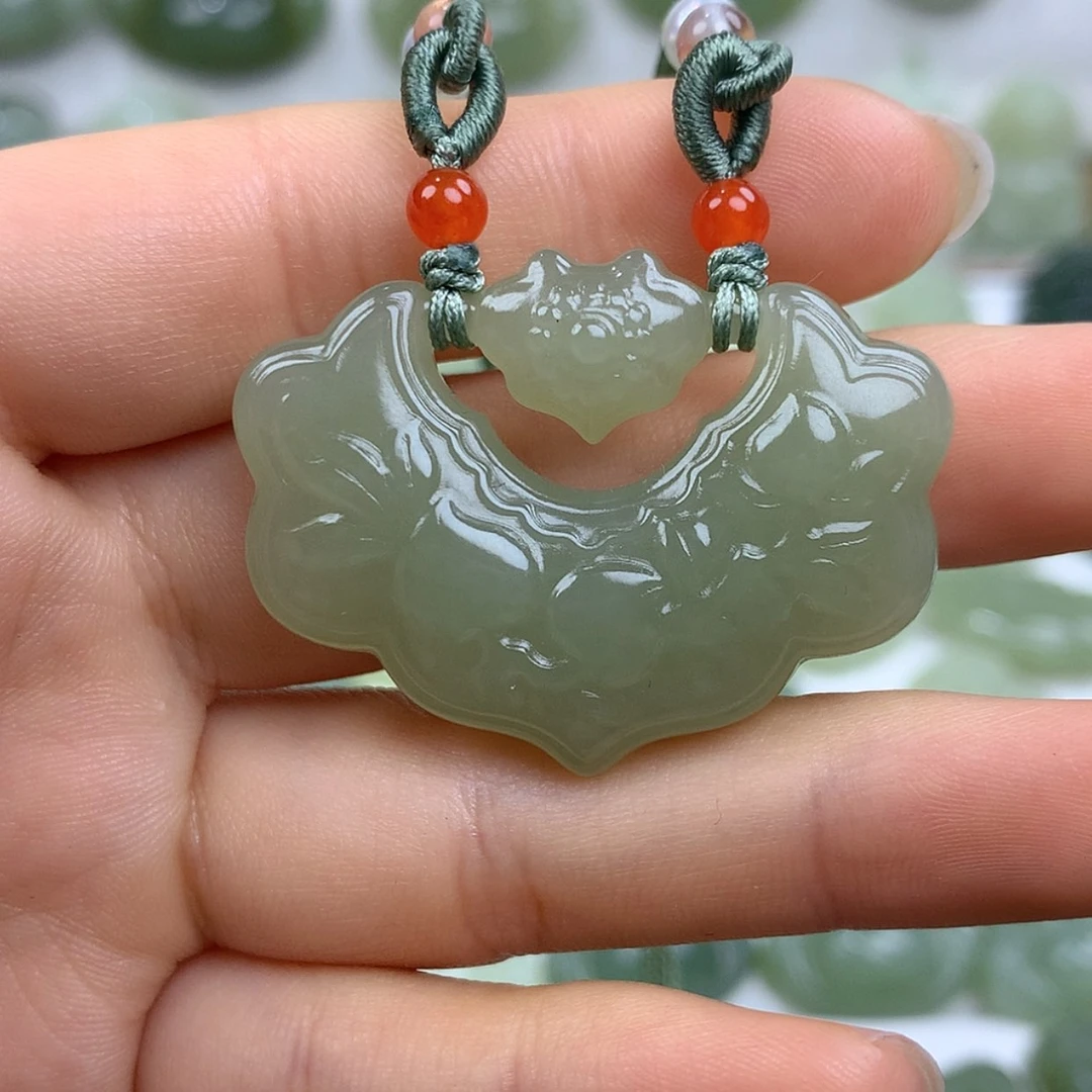 【闪购商品】颈饰未镶嵌和田玉