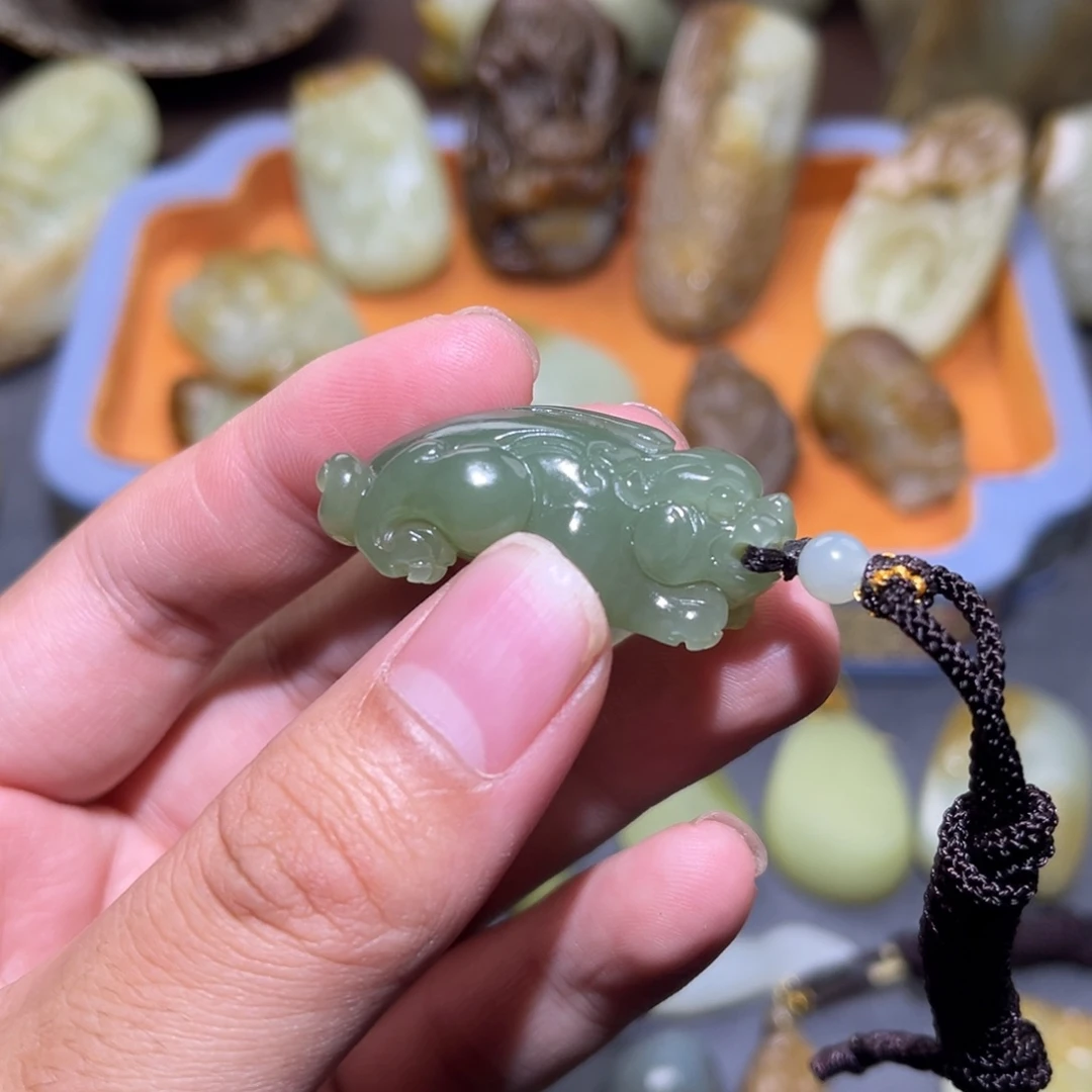 和田玉（糖玉）未镶嵌挂件