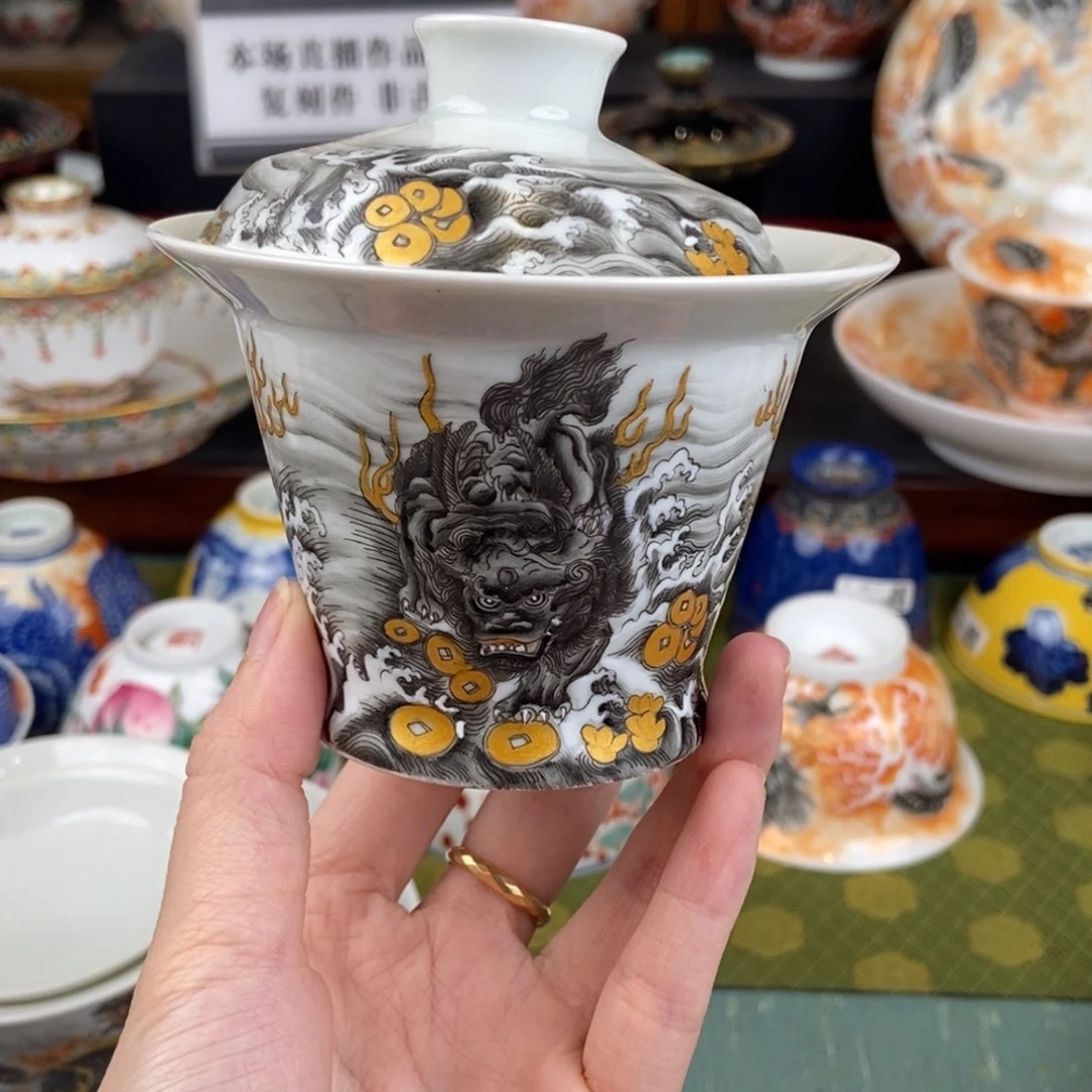 陶瓷的感觉很不错的样子，陶瓷