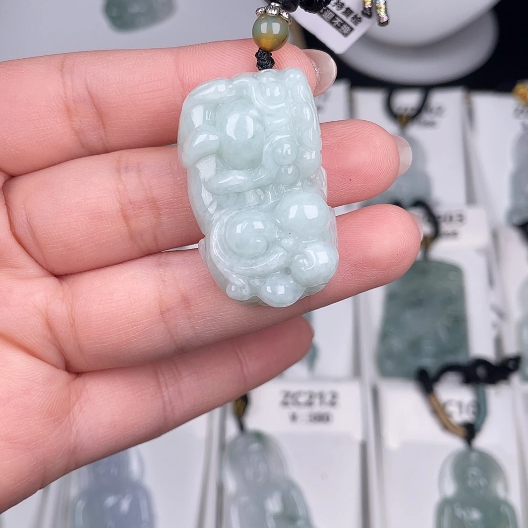 梅***开翡翠未镶嵌颈饰za016-2