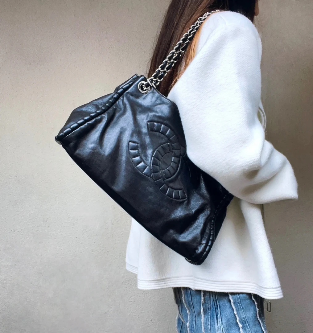 95新 Chanel/香奈儿 0176 黑银牛皮大logo托特单肩09-10