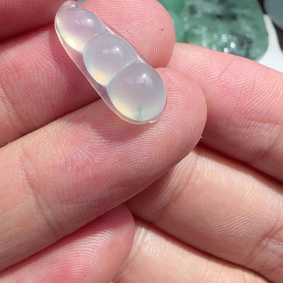 定制翡翠未镶嵌小豆子