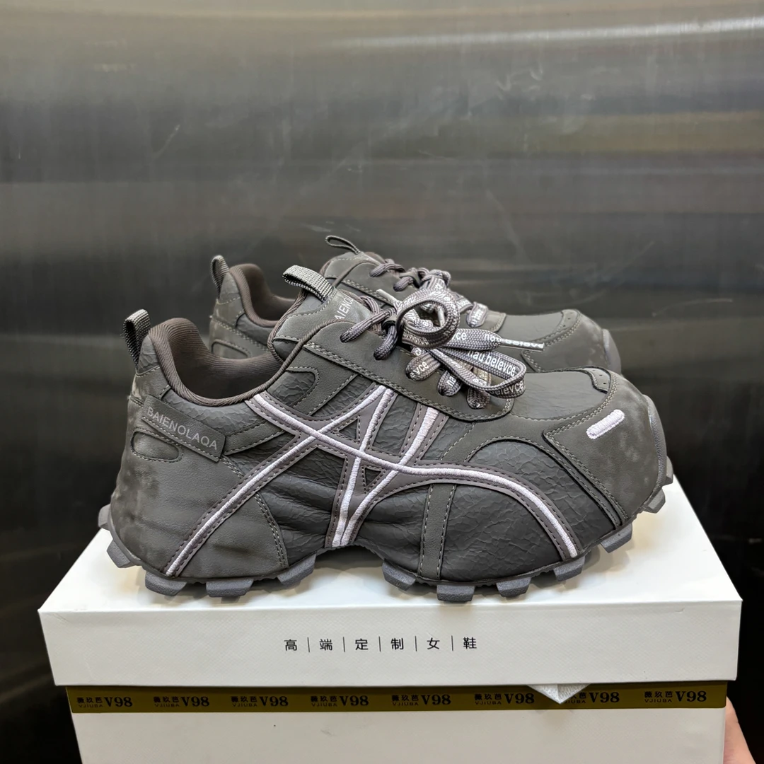 潮酷~真皮厚底显脚小V98老爹鞋女2025秋冬款轻便增高休闲运动鞋