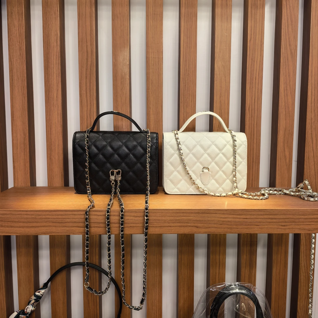 伯金哥 真皮机缝双肩包 25P