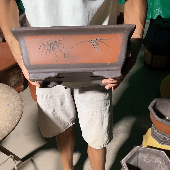 32红色马槽花盆花盆