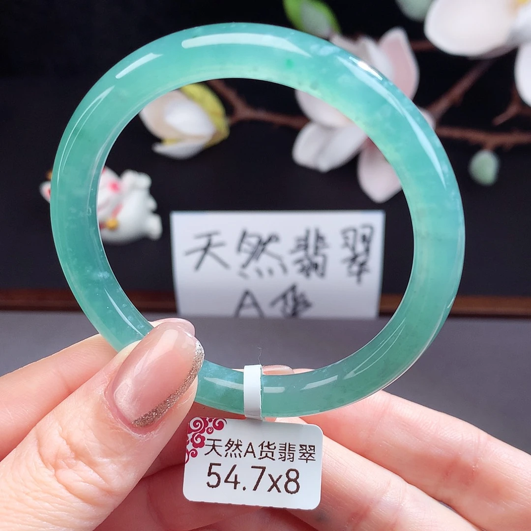 翡翠手镯（圆镯）未镶嵌