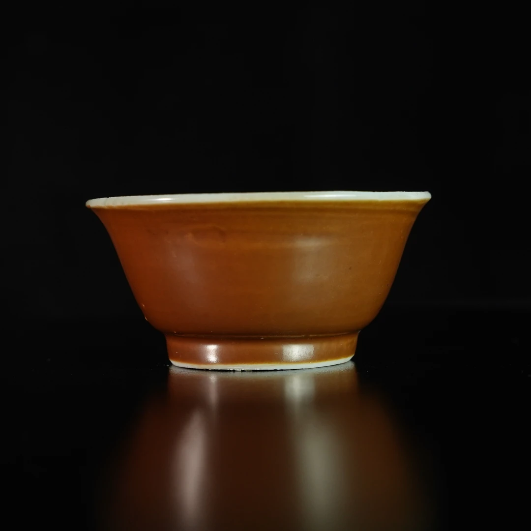 LABC250418059【十竹斋】清康熙紫金釉一束莲青花杯