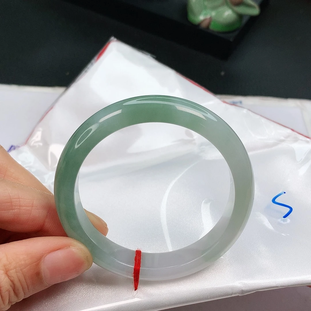翡翠手镯未镶嵌缅甸天然50-51