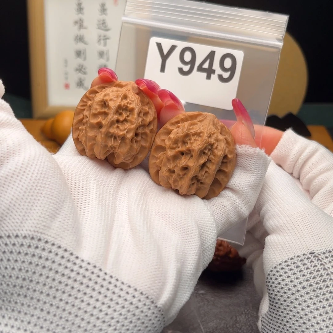 文玩核桃把件36磐石y 949
