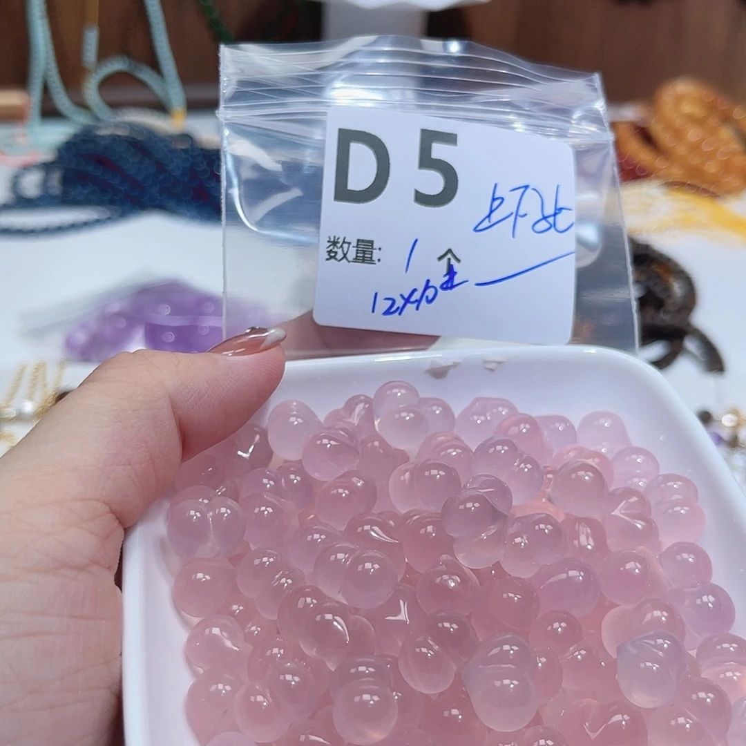 未镶嵌珠宝半成品水晶D5。
