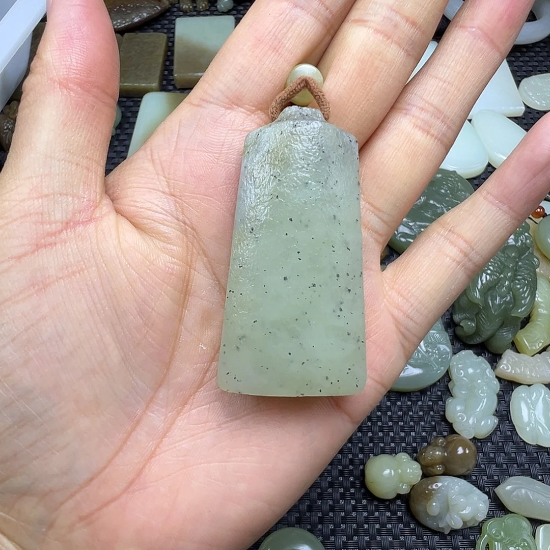 和田玉未镶嵌吊坠(不含链)