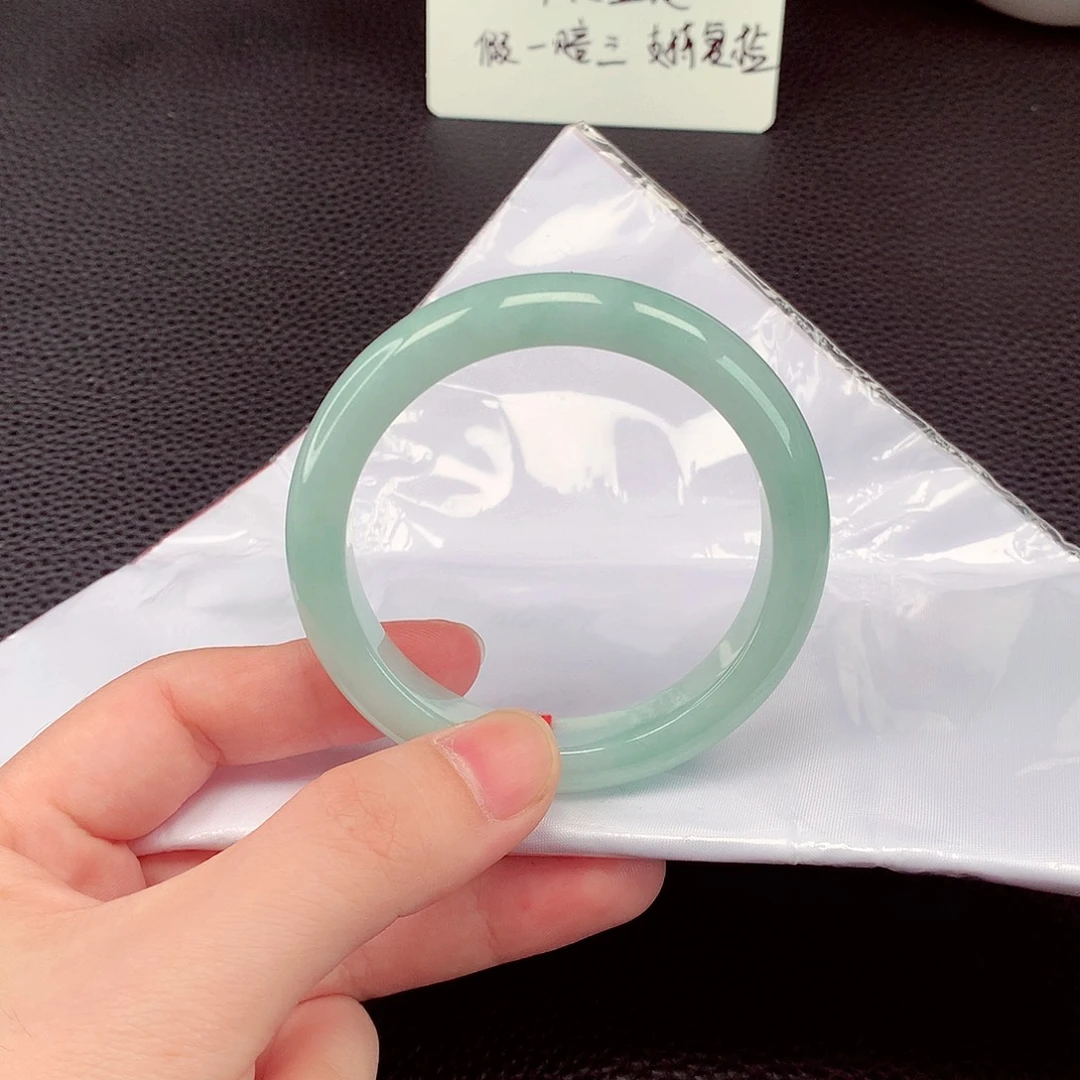 翡翠未镶嵌手镯翡翠
