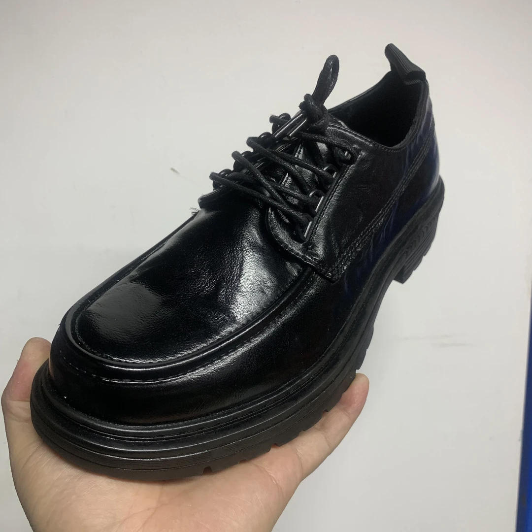 Z1126断码真皮男鞋（样鞋稍有磨损轻微瑕疵介意勿拍！）