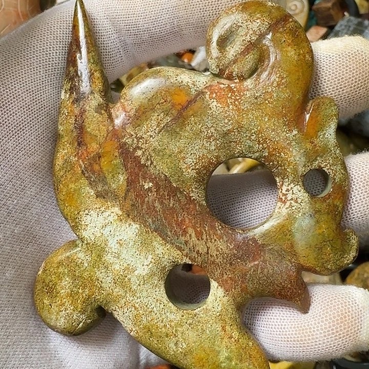 和田玉未镶嵌挂件