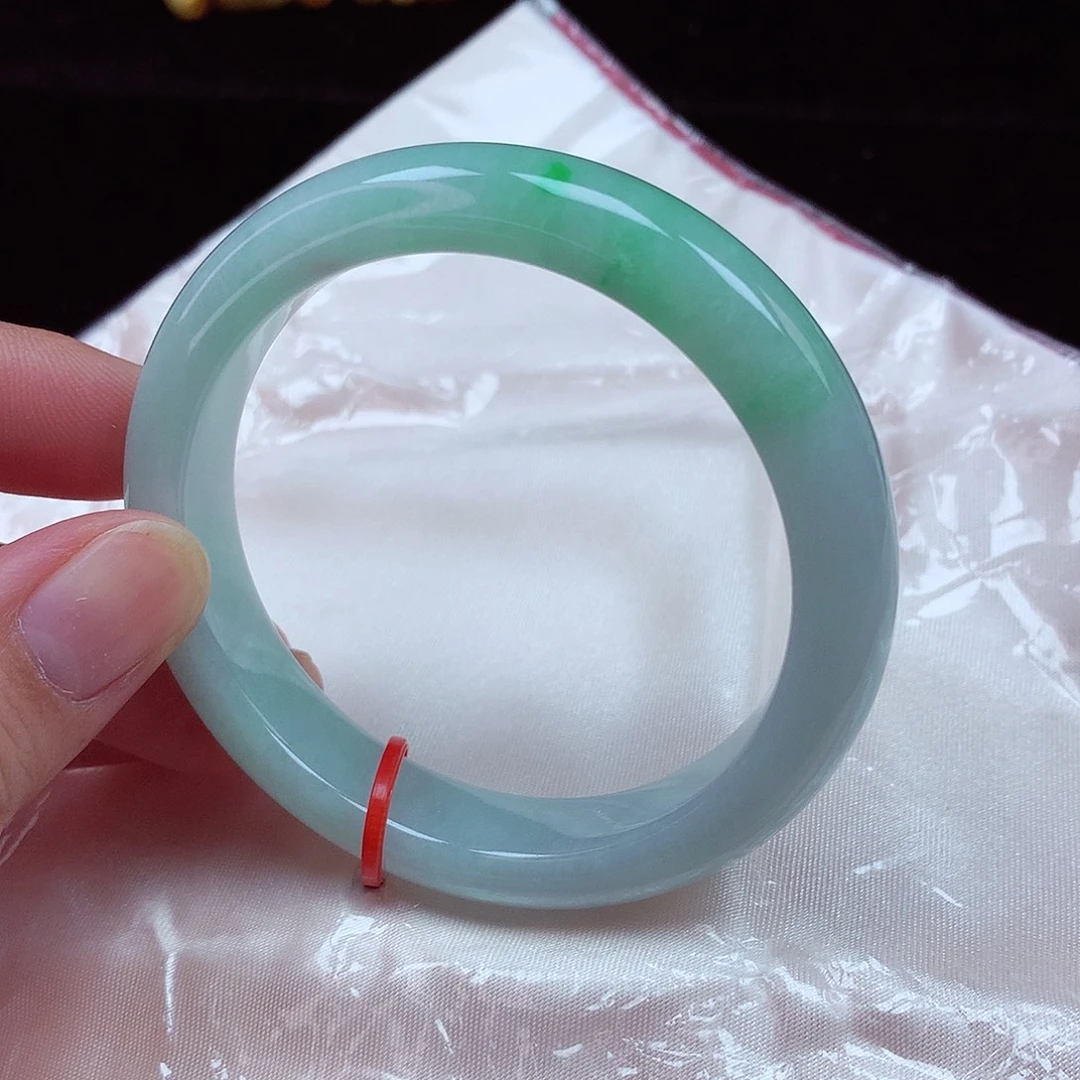 翡翠未镶嵌手镯55圈