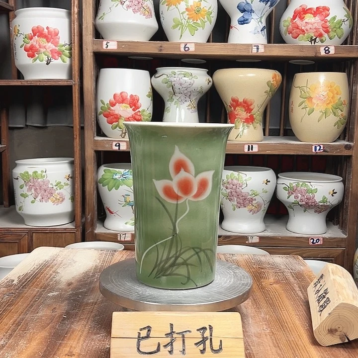 摆件兰花盆雕刻绿绿绿陶瓷