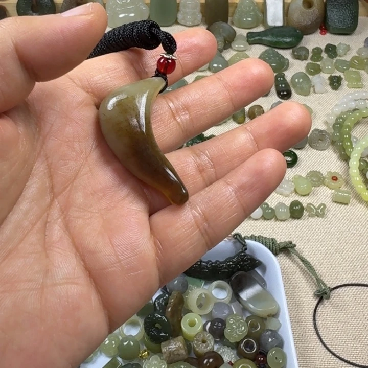 和田玉未镶嵌包链