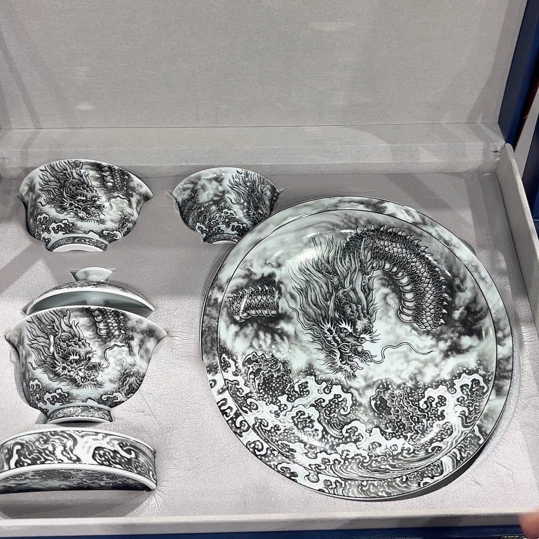 瓷片景德镇陶瓷学院等单位联合举办