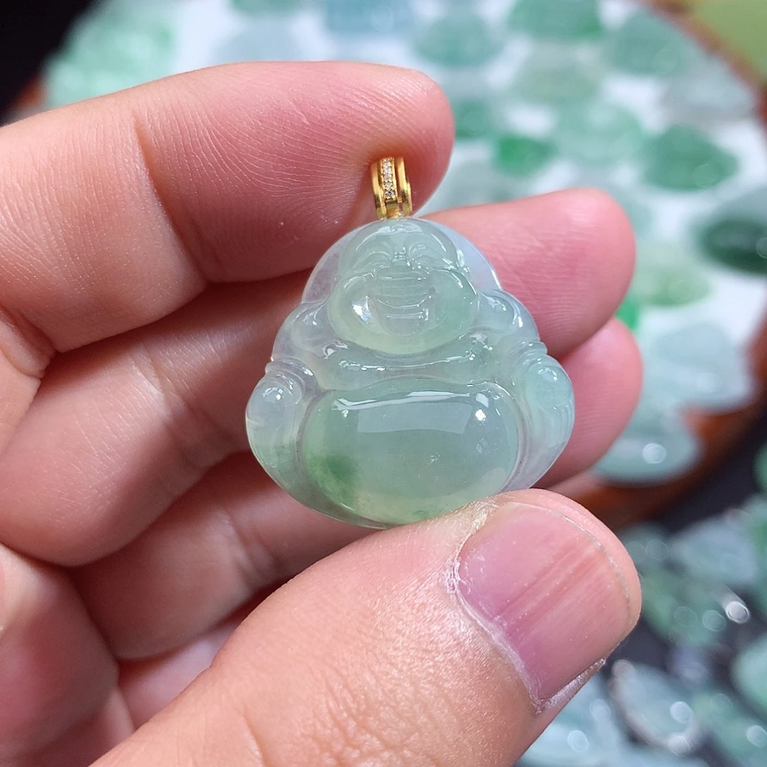 翡翠未镶嵌颈饰佛公