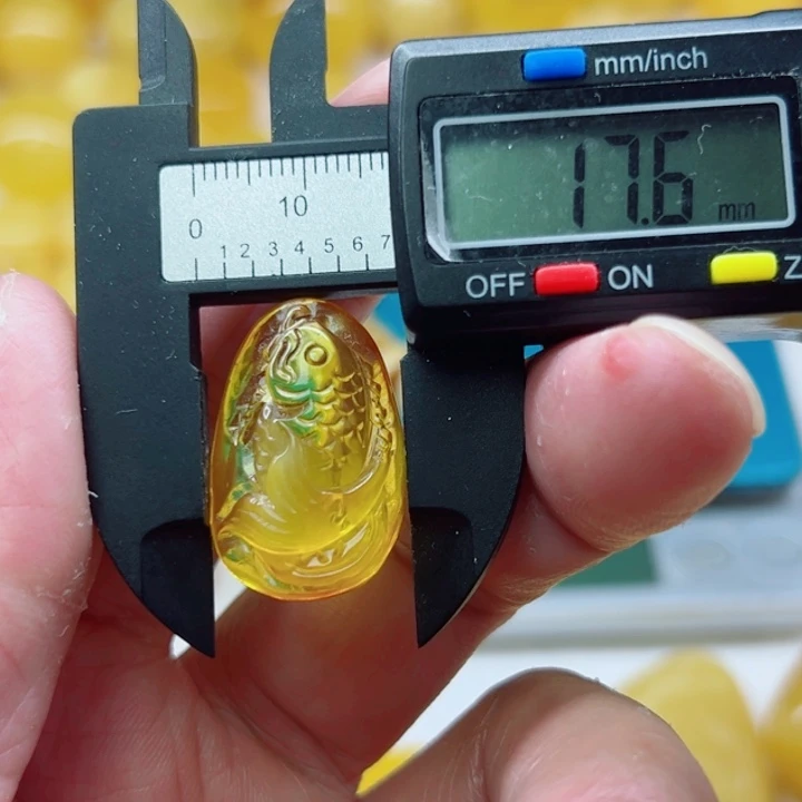 裸石琥珀（矿物珀）未镶嵌