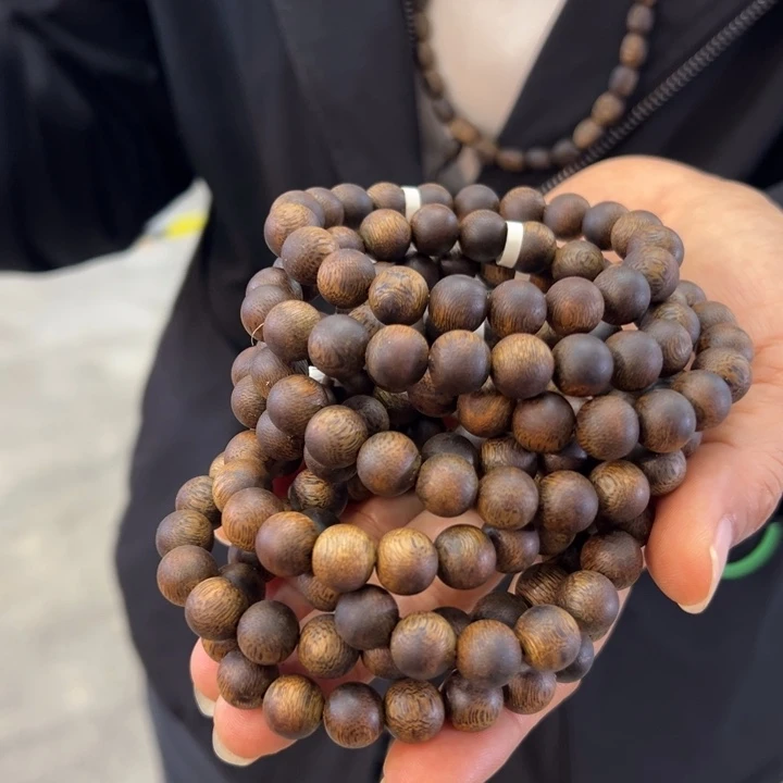 手串沉香红土乌身10克卡10多样性发1条